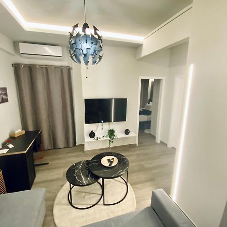 Central Grey Quiet Apartment Szaloniki Kültér fotó