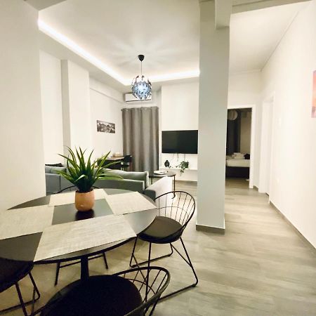 Central Grey Quiet Apartment Szaloniki Kültér fotó
