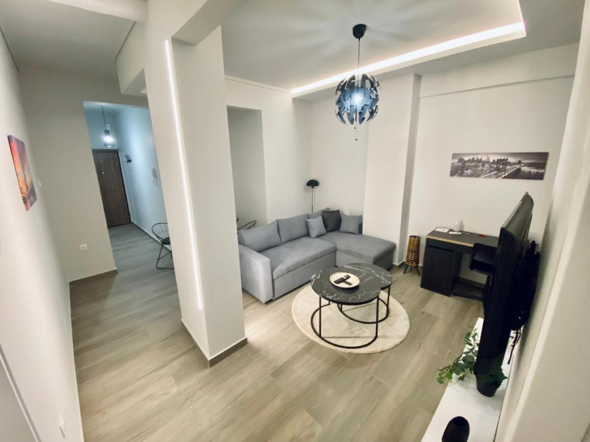 Central Grey Quiet Apartment Szaloniki Kültér fotó