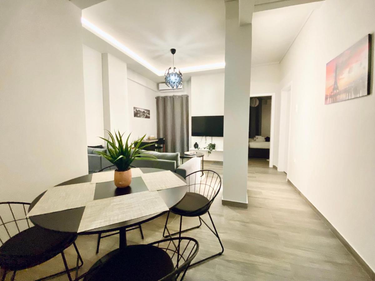 Central Grey Quiet Apartment Szaloniki Kültér fotó